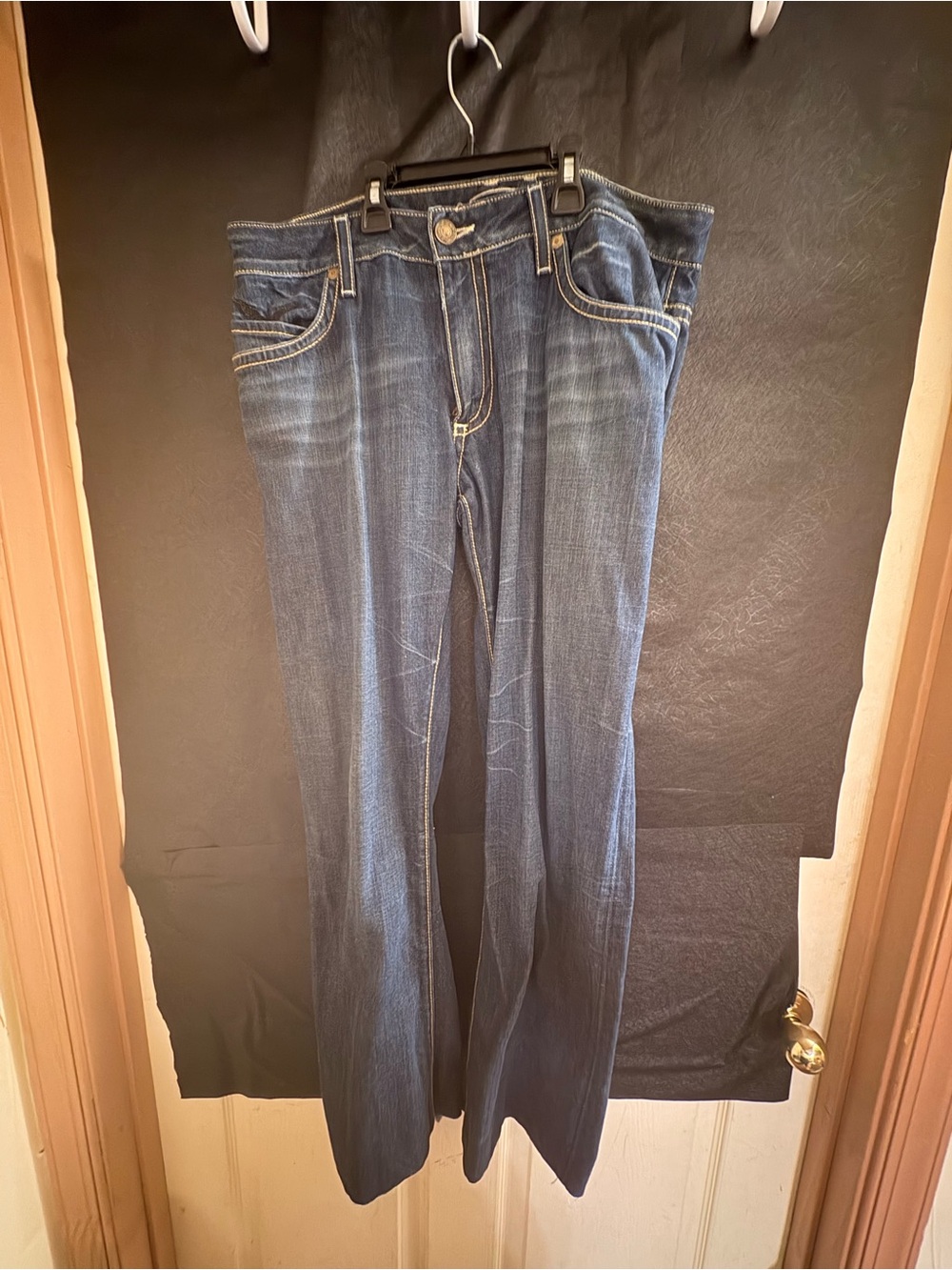 Robin's Jean Dark Indigo Straight-Leg Jeans with Contrast Stitching